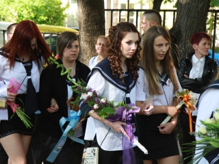 Ballagás: Kereskedelmi iskola - fotó: Ónodi Zoltán