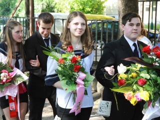 Ballagás: Kereskedelmi iskola - fotó: Ónodi Zoltán