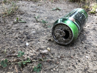 Játszótér-takarítás a Gagarin téren - fotó: 
