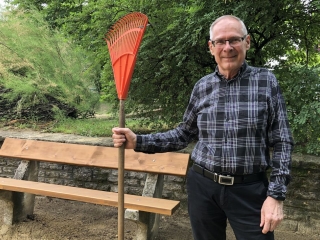Játszótér-takarítás a Gagarin téren - fotó: 