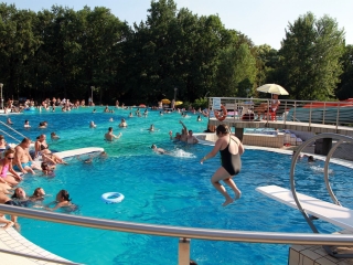 Újabb élményözön a fürdőben - fotó: 