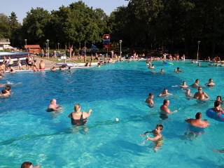 Újabb élményözön a fürdőben - fotó: 