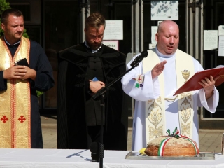 Augusztus 20. – ünnepi kenyérszentelés - fotó: 