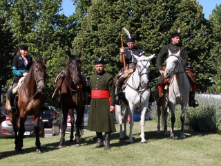 Lovasok a Lajos-köveknél - fotó: 