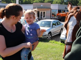 Lovasok a Lajos-köveknél - fotó: 