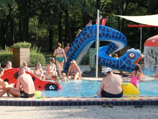 Nyárbúcsúztató az élményfürdőben - fotó: 