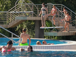 Nyárbúcsúztató az élményfürdőben - fotó: 