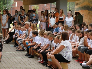 Köszöntővel kezdődött a tanév a Szabó Magda iskolában - fotó: 