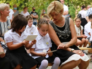 Köszöntővel kezdődött a tanév a Szabó Magda iskolában - fotó: 