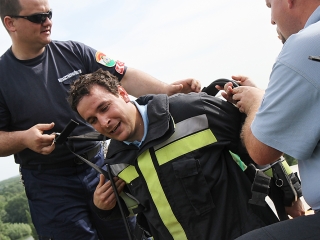 Erőpróba tűzoltóknak - fotó: Sándor Judit