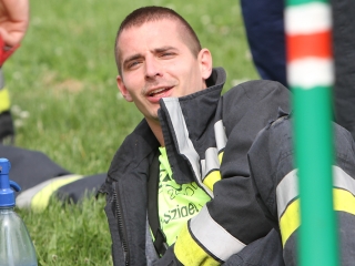 Erőpróba tűzoltóknak - fotó: Sándor Judit