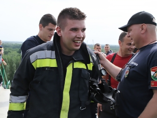 Erőpróba tűzoltóknak - fotó: Sándor Judit