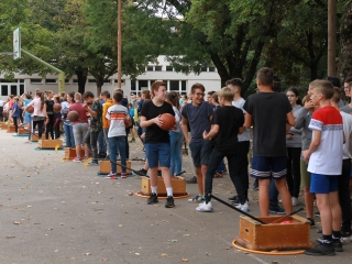 Mozgás, mozgás, Vasvári! - fotó: 