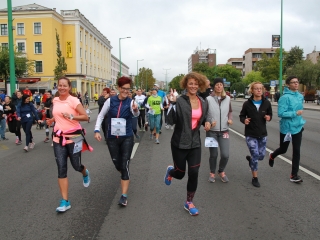 "Fuss velünk, fuss értünk!" - jótét akció a belvárosban - fotó: 