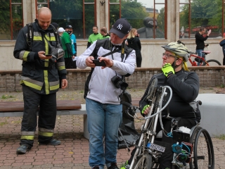 "Fuss velünk, fuss értünk!" - jótét akció a belvárosban - fotó: 