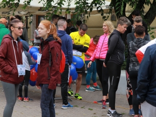 "Fuss velünk, fuss értünk!" - jótét akció a belvárosban - fotó: 