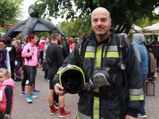 "Fuss velünk, fuss értünk!" - jótét akció a belvárosban - fotó: 