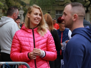 "Fuss velünk, fuss értünk!" - jótét akció a belvárosban - fotó: 