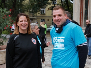 "Fuss velünk, fuss értünk!" - jótét akció a belvárosban - fotó: 