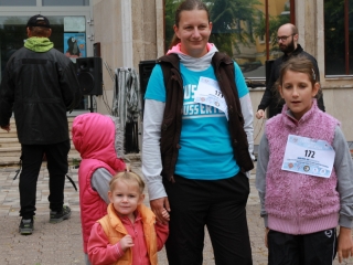 "Fuss velünk, fuss értünk!" - jótét akció a belvárosban - fotó: 