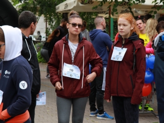 "Fuss velünk, fuss értünk!" - jótét akció a belvárosban - fotó: 