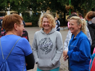 "Fuss velünk, fuss értünk!" - jótét akció a belvárosban - fotó: 