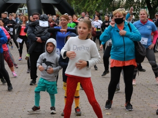 "Fuss velünk, fuss értünk!" - jótét akció a belvárosban - fotó: 