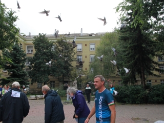 "Fuss velünk, fuss értünk!" - jótét akció a belvárosban - fotó: 