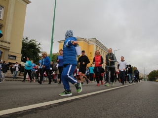 "Fuss velünk, fuss értünk!" - jótét akció a belvárosban - fotó: 