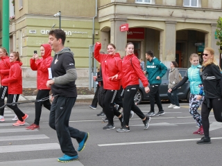 "Fuss velünk, fuss értünk!" - jótét akció a belvárosban - fotó: 