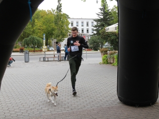"Fuss velünk, fuss értünk!" - jótét akció a belvárosban - fotó: 