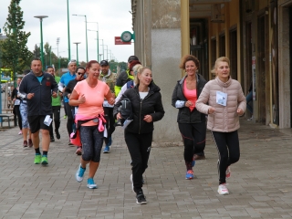 "Fuss velünk, fuss értünk!" - jótét akció a belvárosban - fotó: 