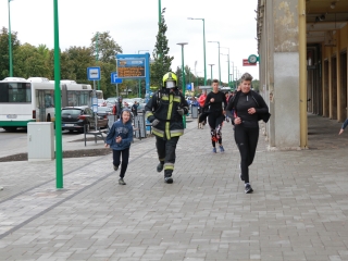 "Fuss velünk, fuss értünk!" - jótét akció a belvárosban - fotó: 