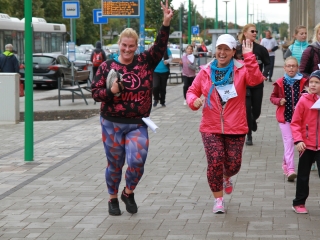 "Fuss velünk, fuss értünk!" - jótét akció a belvárosban - fotó: 