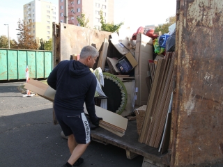 Több városrész is megszabadult a hulladéktól - fotó: 