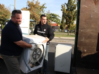 Több városrész is megszabadult a hulladéktól - fotó: 