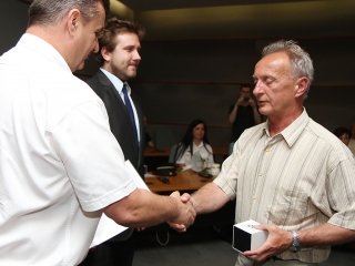 Közbiztonsági dicsérő oklevelek - fotó: Sándor Judit