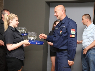 Közbiztonsági dicsérő oklevelek - fotó: Sándor Judit