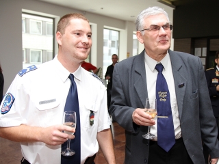 Közbiztonsági dicsérő oklevelek - fotó: Sándor Judit