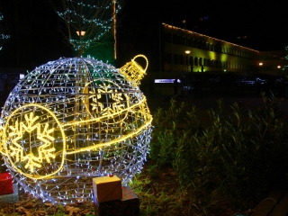 Adventi fények a Városháza téren - fotó: 