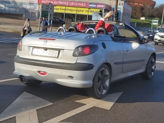 Közösségi képtár – autós Mikulások a városban - fotó: 