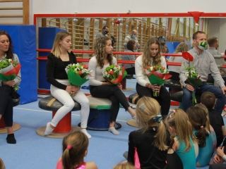 Eb-hősök köszöntése a tornacsarnokban - fotó: 