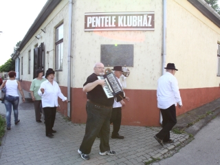 Májusfatánc - fotó: Ónodi Zoltán