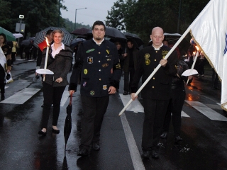Énekszóval búcsúzók - a Szalamander képekben - fotó: Sándor Judit
