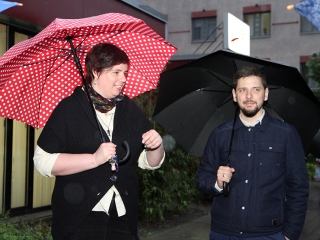 Énekszóval búcsúzók - a Szalamander képekben - fotó: Sándor Judit