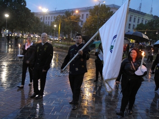 Énekszóval búcsúzók - a Szalamander képekben - fotó: Sándor Judit
