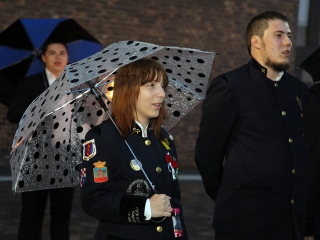 Énekszóval búcsúzók - a Szalamander képekben - fotó: Sándor Judit