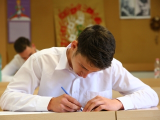 Megkezdődtek az érettségik - fotó: 