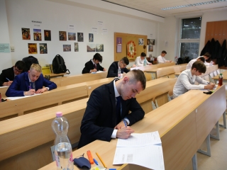 Megkezdődtek az érettségik - fotó: 