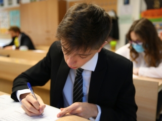 Megkezdődtek az érettségik - fotó: 